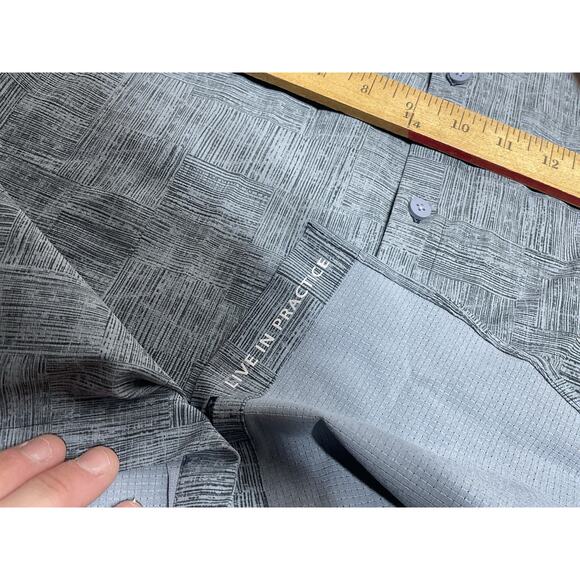 Lululemon Airing Easy Shirt Mens M Gray Performance Stretch Preppy Button Up - Picture 8 of 10